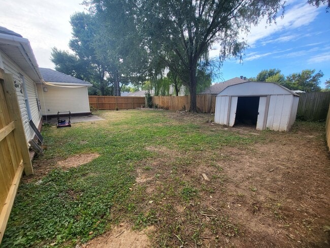 Building Photo - 41 Cheryl Cir