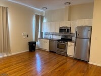 Building Photo - 1086 S Orange Ave