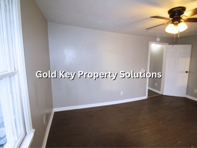 Building Photo - 236 W. Vineyard St. Anderson, IN. 46012