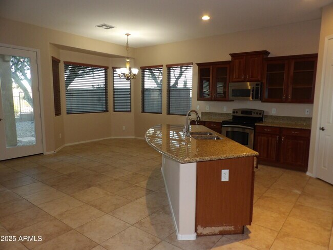 Building Photo - 17976 W Paseo Way