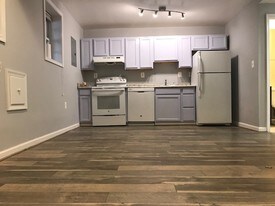 Building Photo - 1843 Lamont St NW