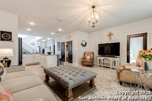 Building Photo - 7919 Deepwell Dr