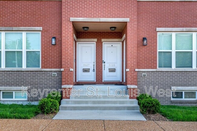 Building Photo - 3327 Park Ave