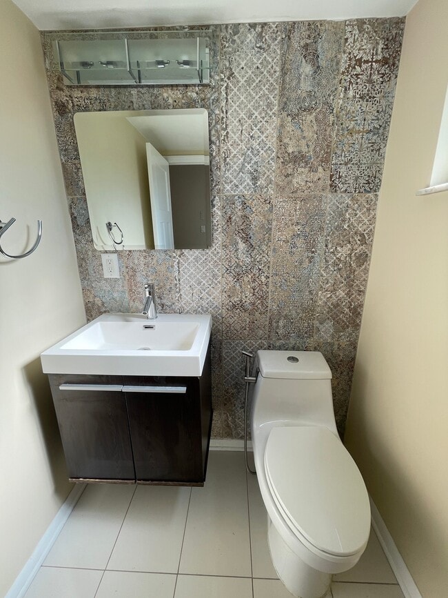 Building Photo - 1629 Citadel Pl