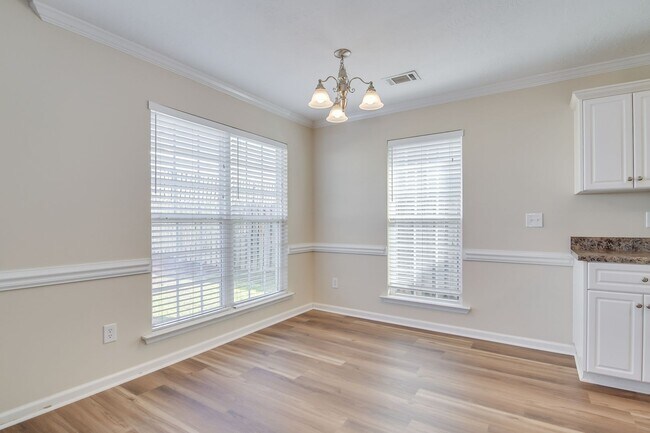 Building Photo - Beautiful Ranch in Grovetown