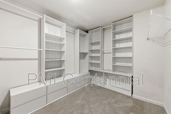 Building Photo - 192 Hampton Cir