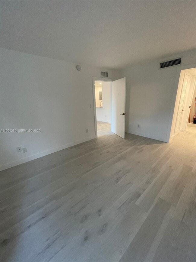 Building Photo - 2160 SW 16th Ave