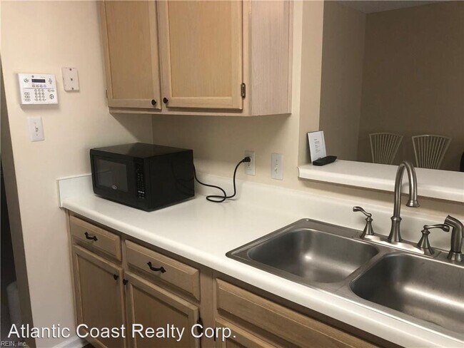Building Photo - 3 br, 2.5 bath House - 639 Brisa Ct