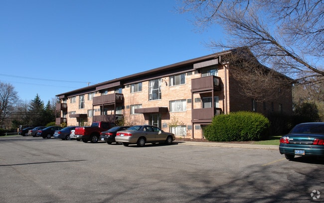 Building Photo - 711 Burcham Apartments