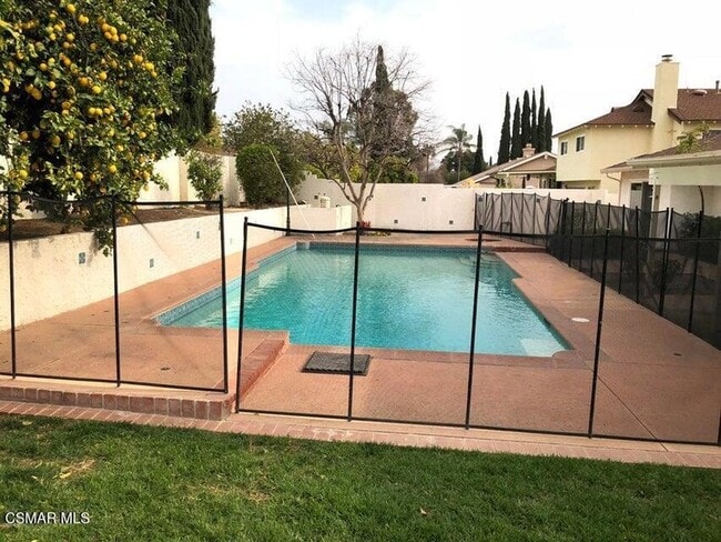 Building Photo - 3050 Cicero Ct