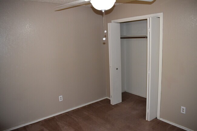Building Photo - Four Plex
