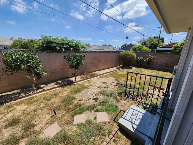Building Photo - 14020 Faust Ave