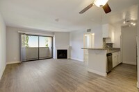 Building Photo - Bakman Apartments