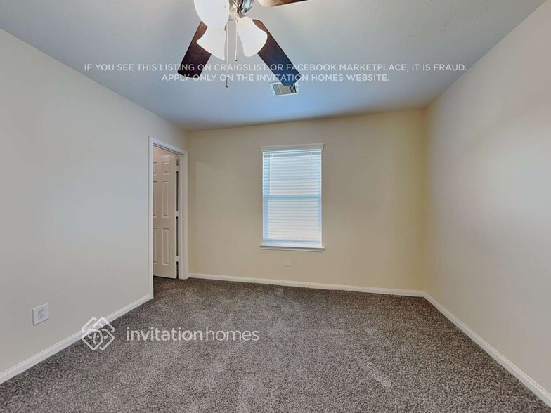 Building Photo - 5915 Deep S Dr