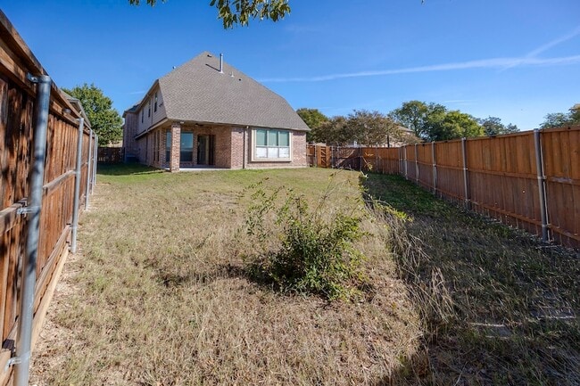 Building Photo - 7603 Bridge Water Cir