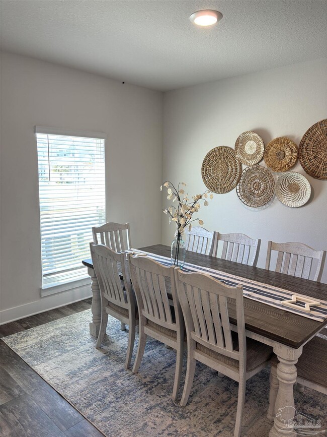 Building Photo - 14330 Gardenglen Dr