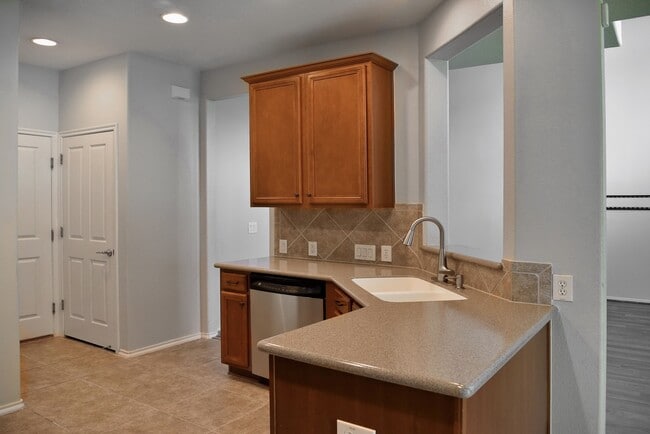 Building Photo - 13600 Breton Ridge St