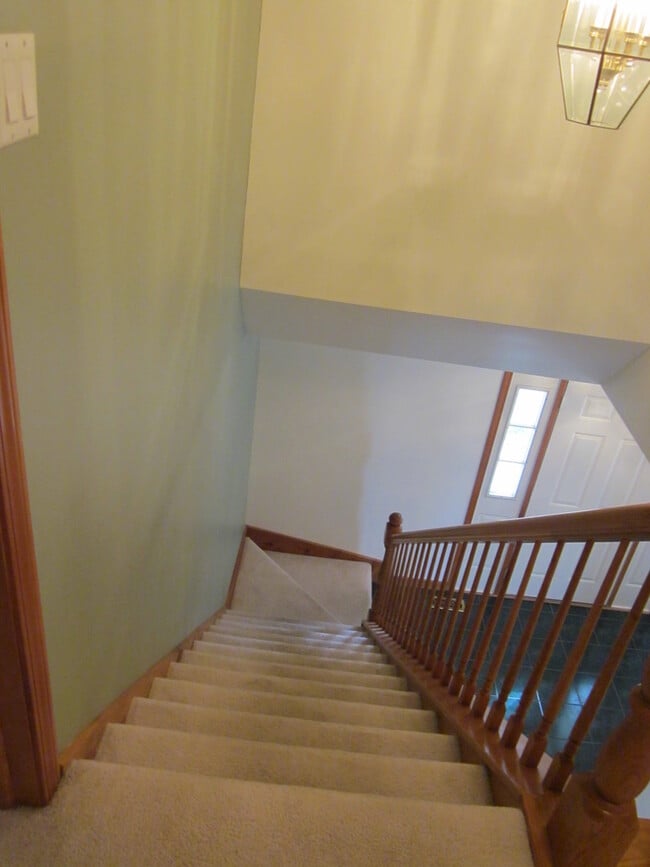 Building Photo - 3690 Baybrook Dr