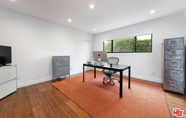 Building Photo - 7826 W 80th St