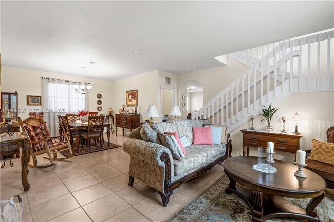 Building Photo - 363 NE 25th Terrace