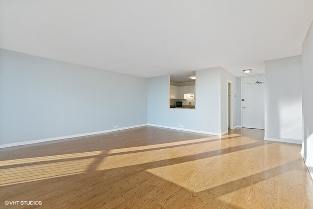 Building Photo - 1560 N Sandburg Terrace