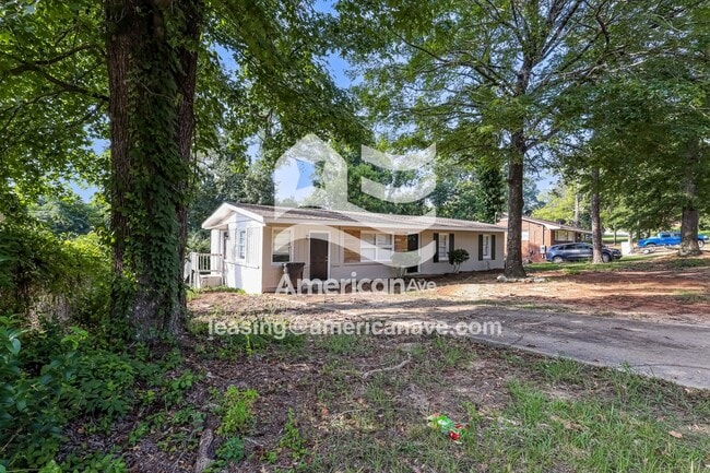 Building Photo - 2080 Shelby St