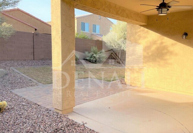Building Photo - 2723 E Mews Rd