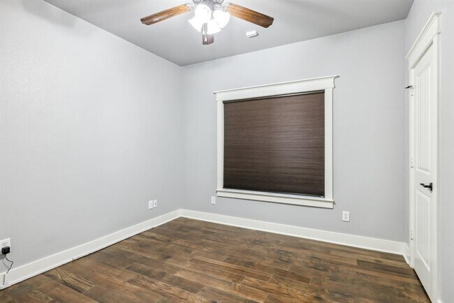 Building Photo - 12336 Pebble View Dr