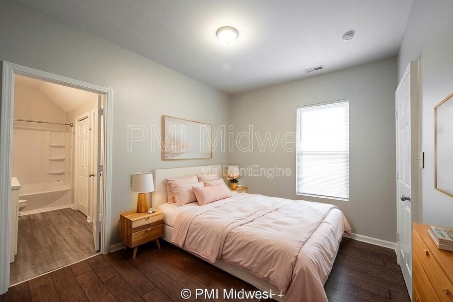 Building Photo - 1437 S East St