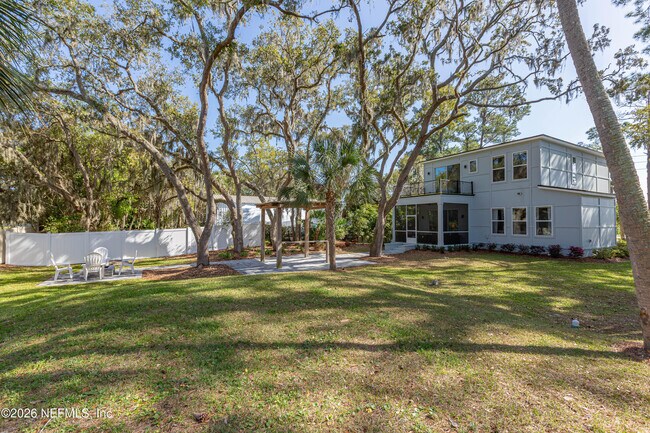 Building Photo - 5631 Heckscher Dr