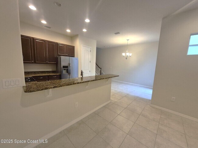 Building Photo - 3325 Sedge Dr