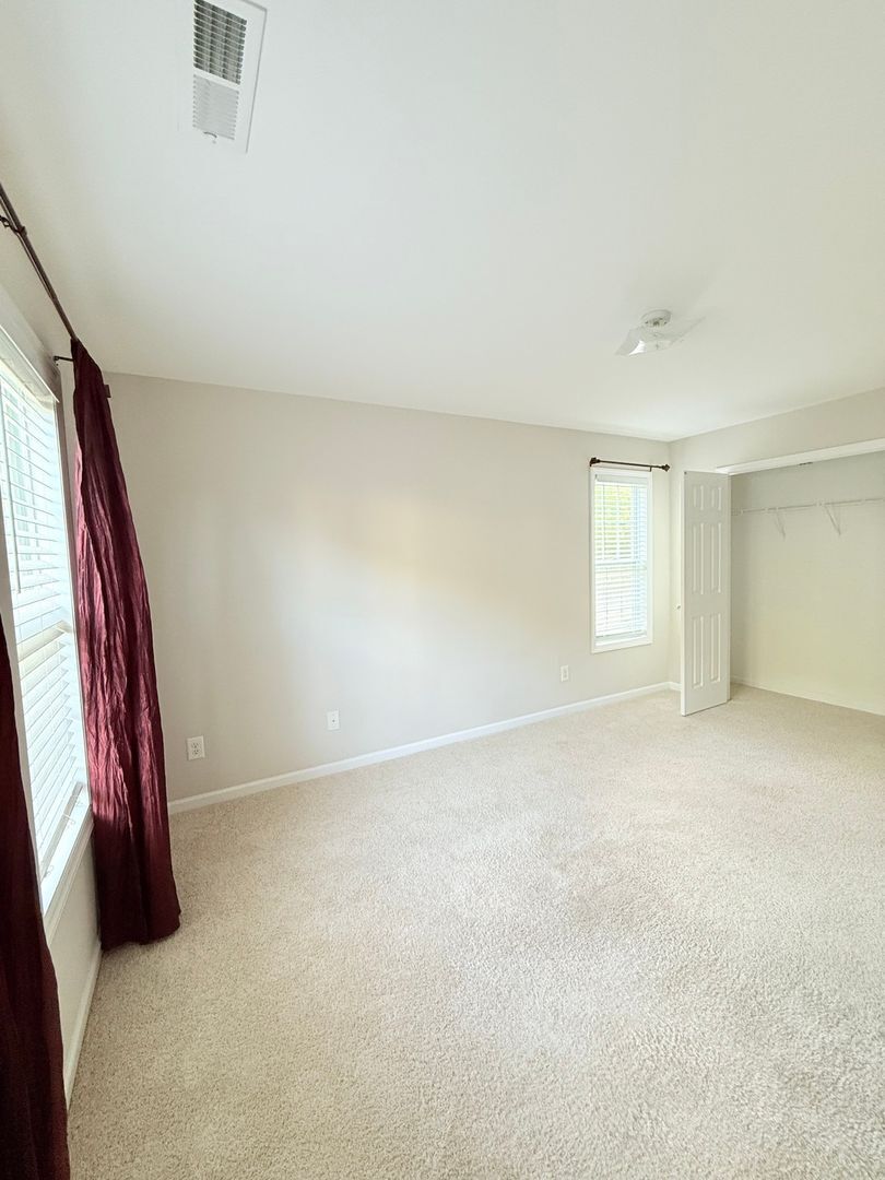 Building Photo - 301 Saranac Ridge Dr