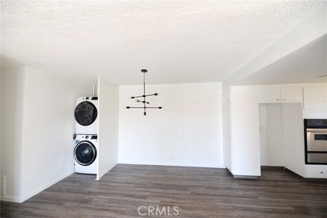 Building Photo - 256 Avenida Lobeiro