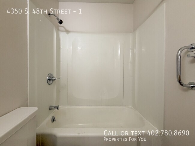 Building Photo - 4350 S 48th St