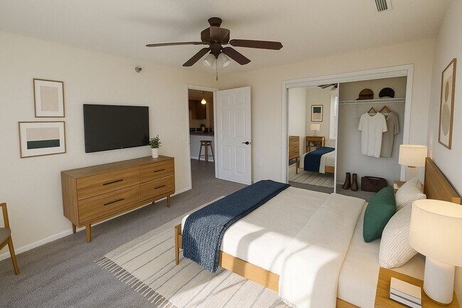 Building Photo - Diamond Valley Apartments