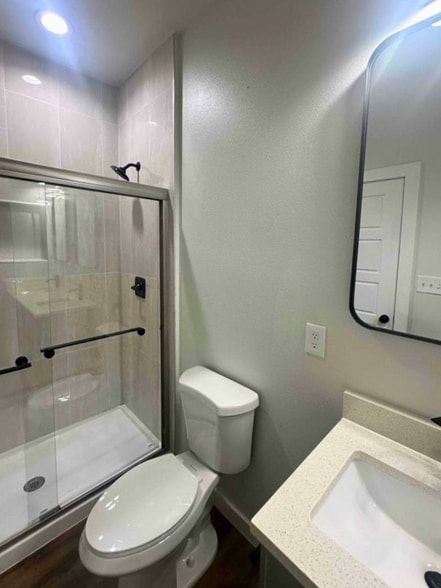 Building Photo - 1501 Valmar St