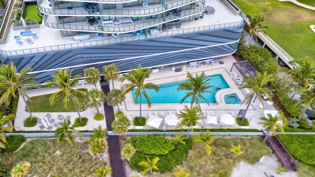 Building Photo - 730 N Ocean Blvd