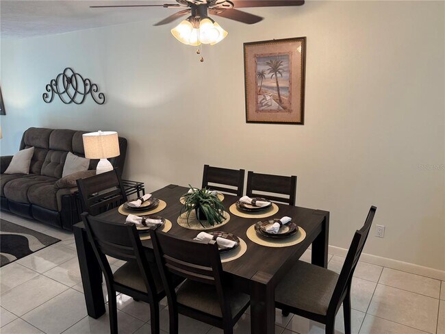 Building Photo - 4409 Longmeadow