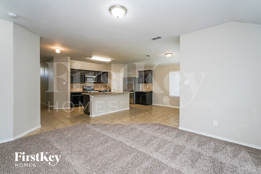 Building Photo - 303 Preakness Ln