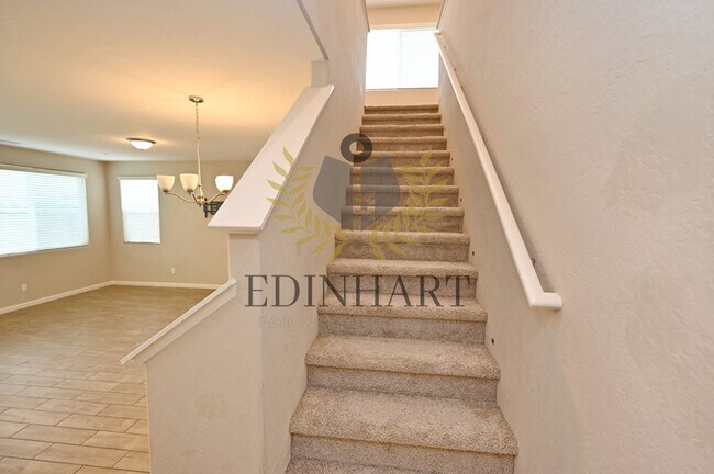 Building Photo - 231 Nabors Dr S