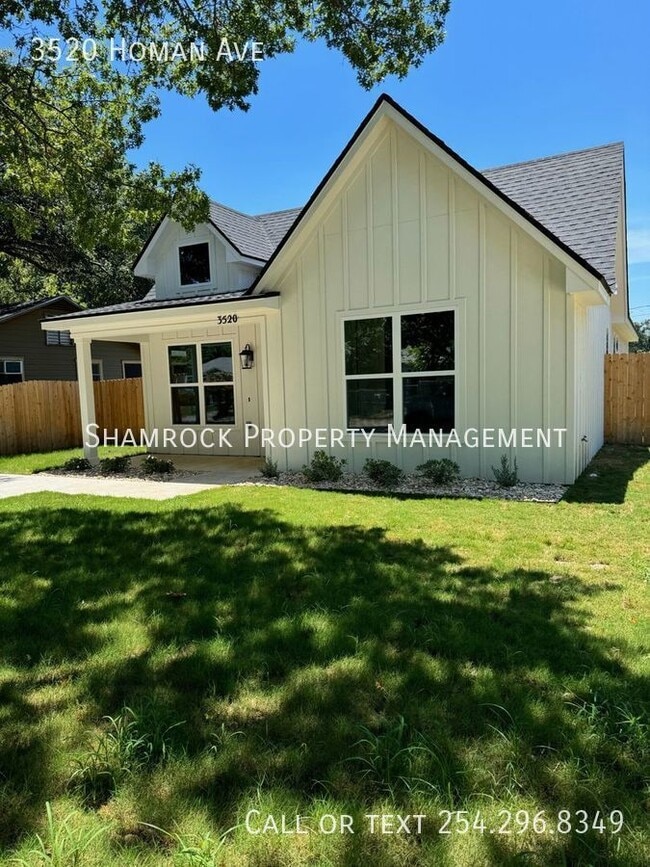 Building Photo - New Central Waco Home