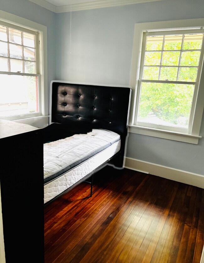 Building Photo - 3078 N Pennsylvania St