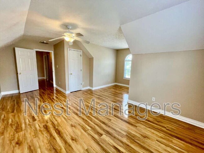 Building Photo - 4113 Redspire Ln