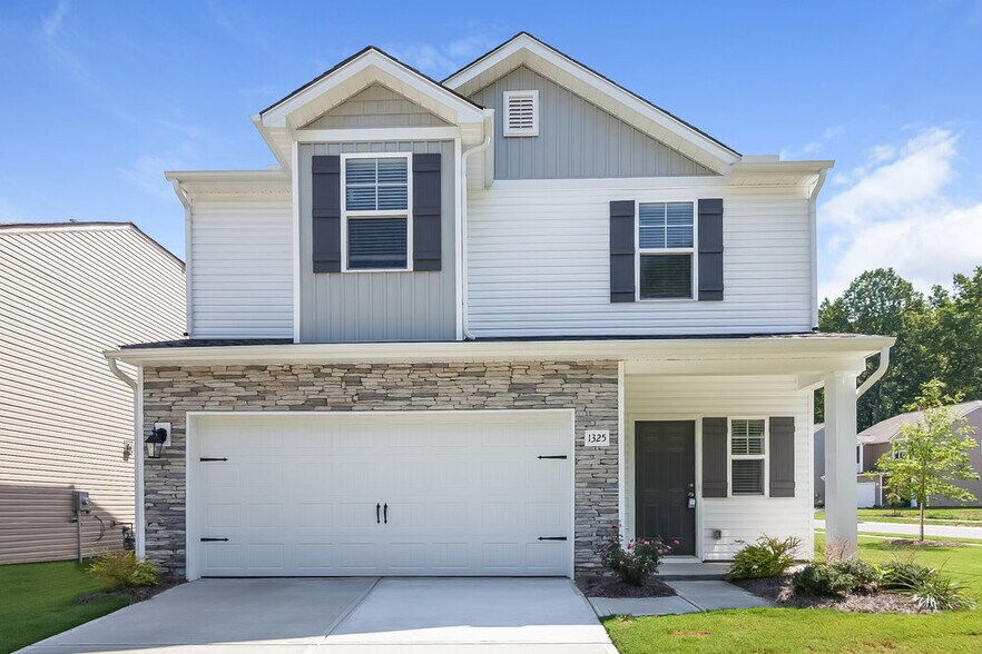 Primary Photo - 1325 State Rd 2842