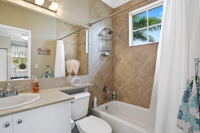 Building Photo - 106 Moorings Dr
