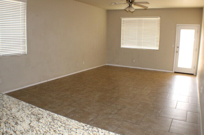 Building Photo - 12449 Chamberlain Dr