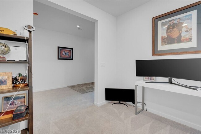 Building Photo - 5357 Eleganza Ave
