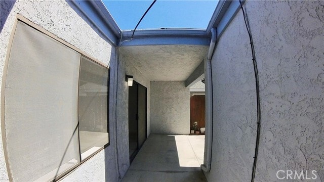 Building Photo - 1118 W Curie Ave