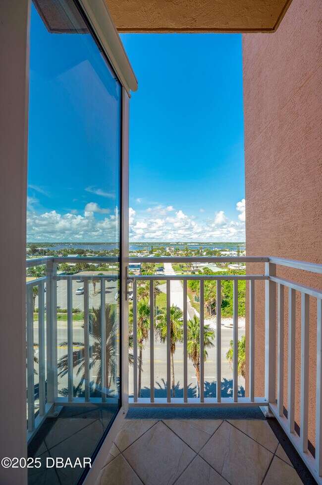 Building Photo - 3245 S Atlantic Ave