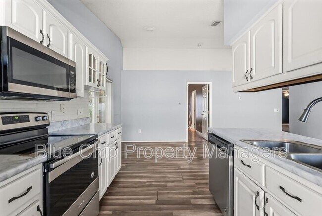 Building Photo - 2229 Hannah Ln